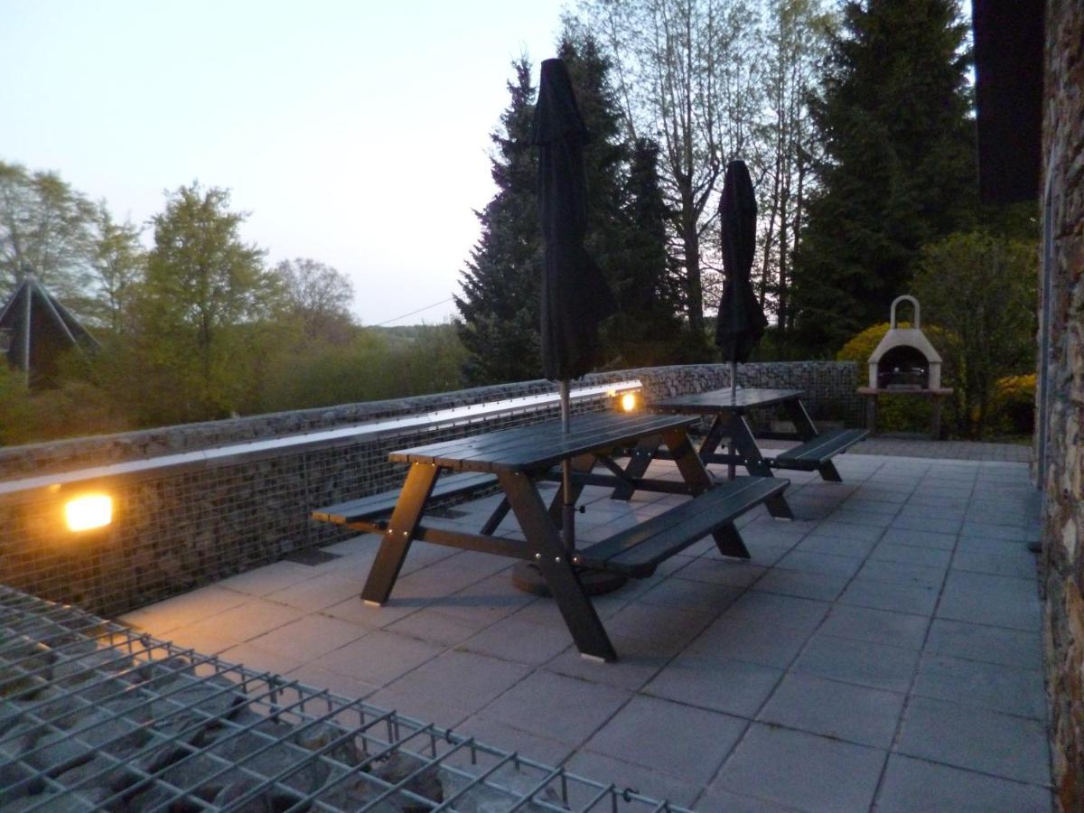 Sixine House Villa Ovifat Exterior photo